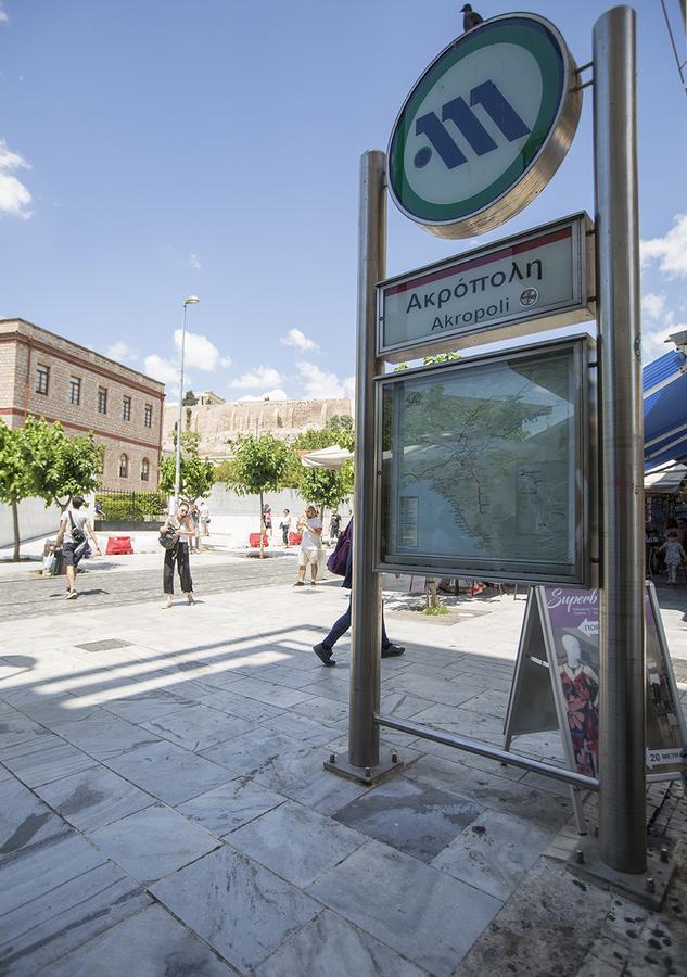 A Skip Away From The Acropolis Museum - 1 Bdrm Apartment Athens Ngoại thất bức ảnh